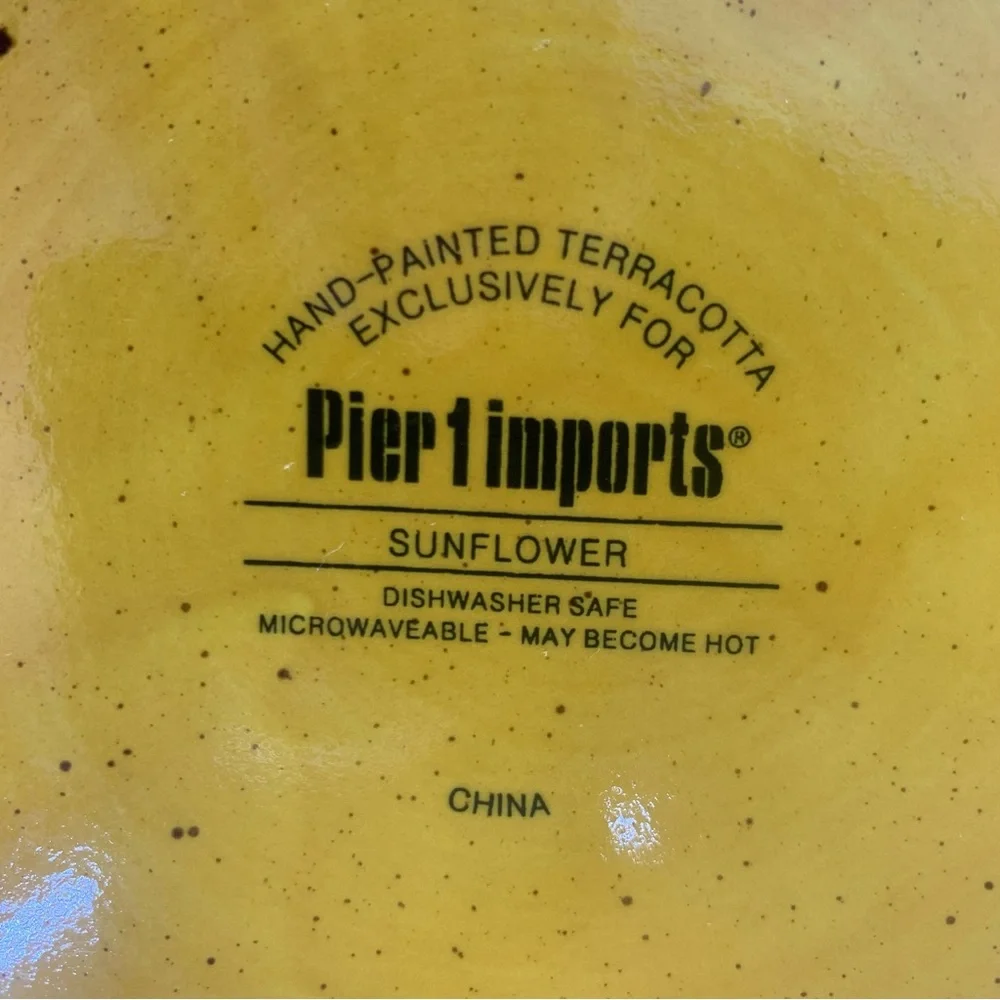 2pcs Pier 1 Sunflower Hand Painted Terracotta Dinner Plates 10 3/4